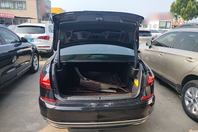 Used Volkswagen Passat 2021 280TSI Business Edition Trunk