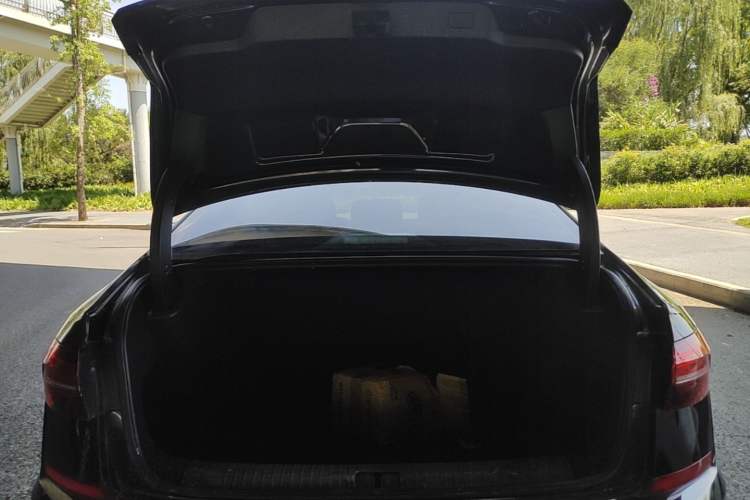 Used Volkswagen Passat 2021 280TSI Business Edition Trunk