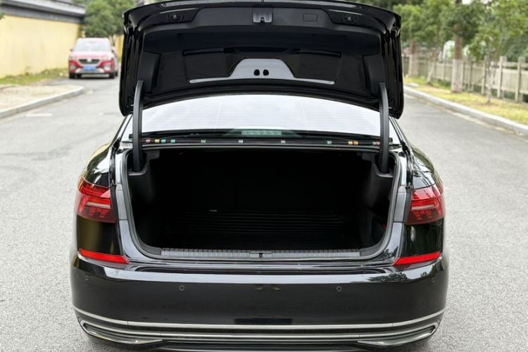 Used Volkswagen Passat 2021 330TSI Elite Edition Trunk