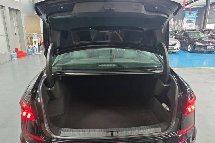 Used Volkswagen Passat 2021 330TSI Elite Edition Trunk