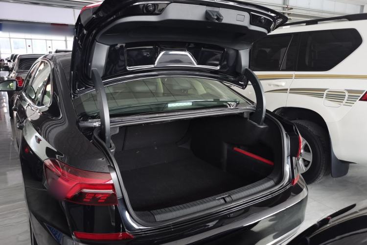 Used Volkswagen Passat 2021 330TSI Elite Edition Trunk