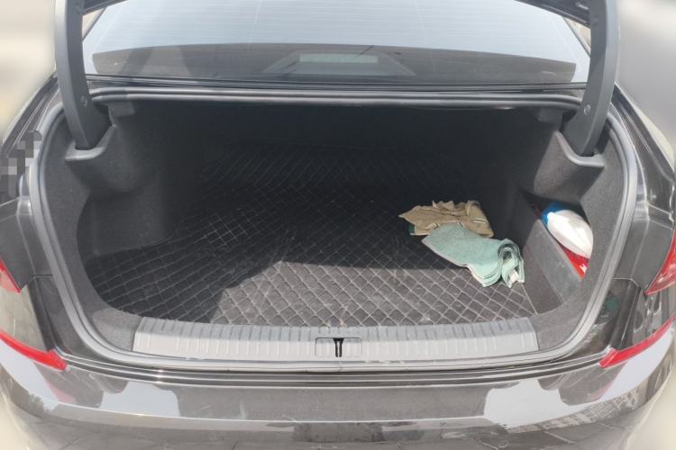 Used Volkswagen Passat 2021 330TSI Luxury Edition Trunk