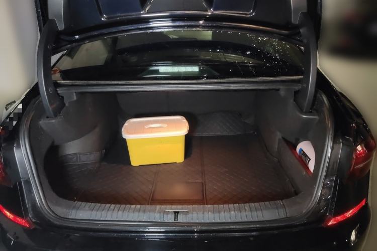 Used Volkswagen Passat  Trunk
