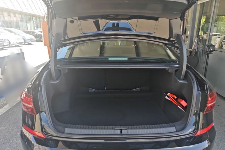 Used Volkswagen Passat 2021 330TSI Elite Edition Trunk