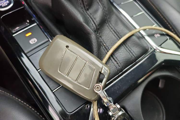 Used Volkswagen Passat 2021 330TSI Elite Edition Vehicle Key
