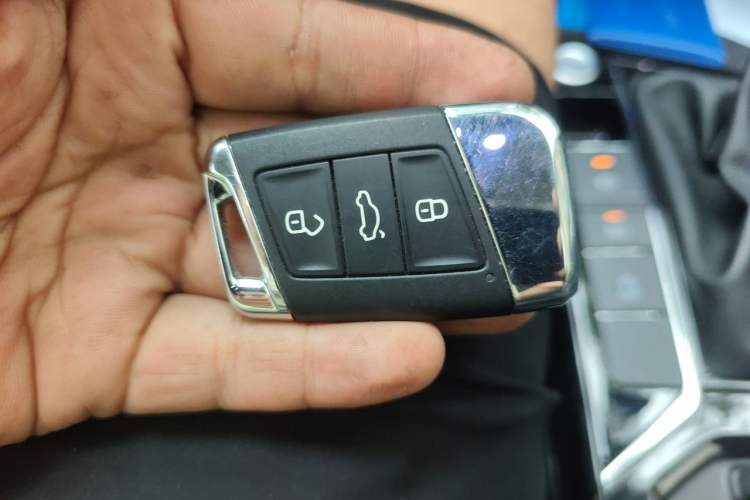 Used Volkswagen Passat 2021 330TSI Elite Edition Vehicle Key