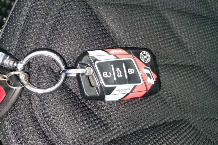 Used Volkswagen Passat 2021 330TSI Luxury Edition Vehicle Key