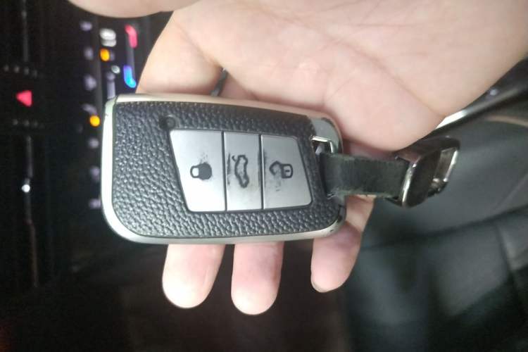 Used Volkswagen Passat 2021 330TSI Luxury Edition Vehicle Key