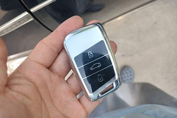 Used Volkswagen Passat 2021 280TSI Business Edition Vehicle Key
