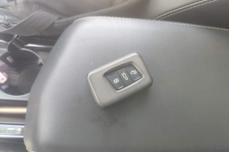 Used Volkswagen Passat 2021 330TSI Luxury Edition Vehicle Key