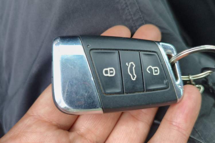 Used Volkswagen Passat 2021 330TSI Elite Edition Vehicle Key