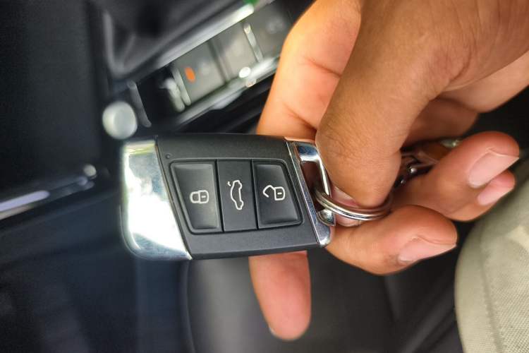 Used Volkswagen Passat 2021 330TSI Elite Edition Vehicle Key