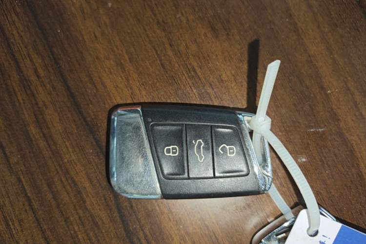 Used Volkswagen Passat 2021 330TSI Luxury Edition Vehicle Key