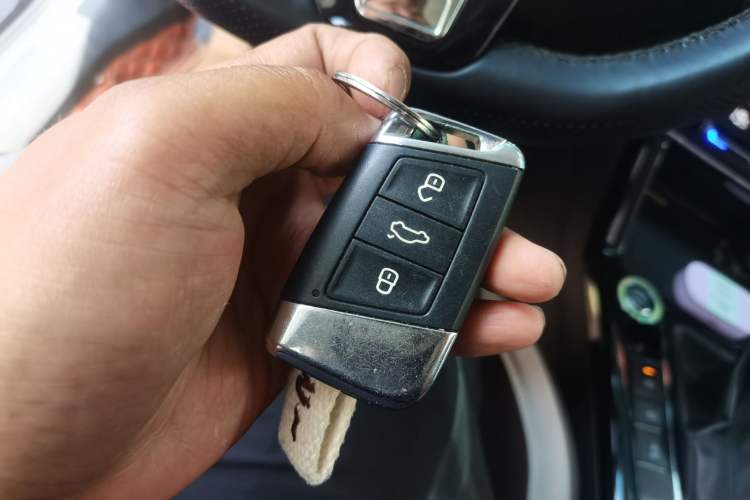 Used Volkswagen Passat 2021 280TSI Elite Edition Vehicle Key