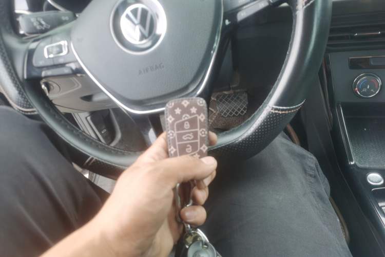 Used Volkswagen Passat 2021 330TSI Elite Edition Vehicle Key