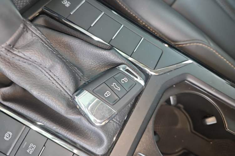 Used Volkswagen Passat 2021 280TSI Business Edition Vehicle Key