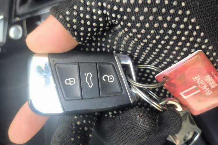 Used Volkswagen Passat 2021 330TSI Luxury Edition Vehicle Key