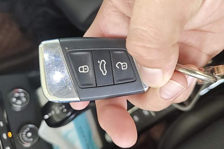 Used Volkswagen Passat 2021 280TSI Business Edition Vehicle Key