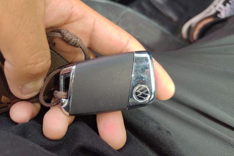 Used Volkswagen Passat 2021 330TSI Elite Edition Vehicle Key