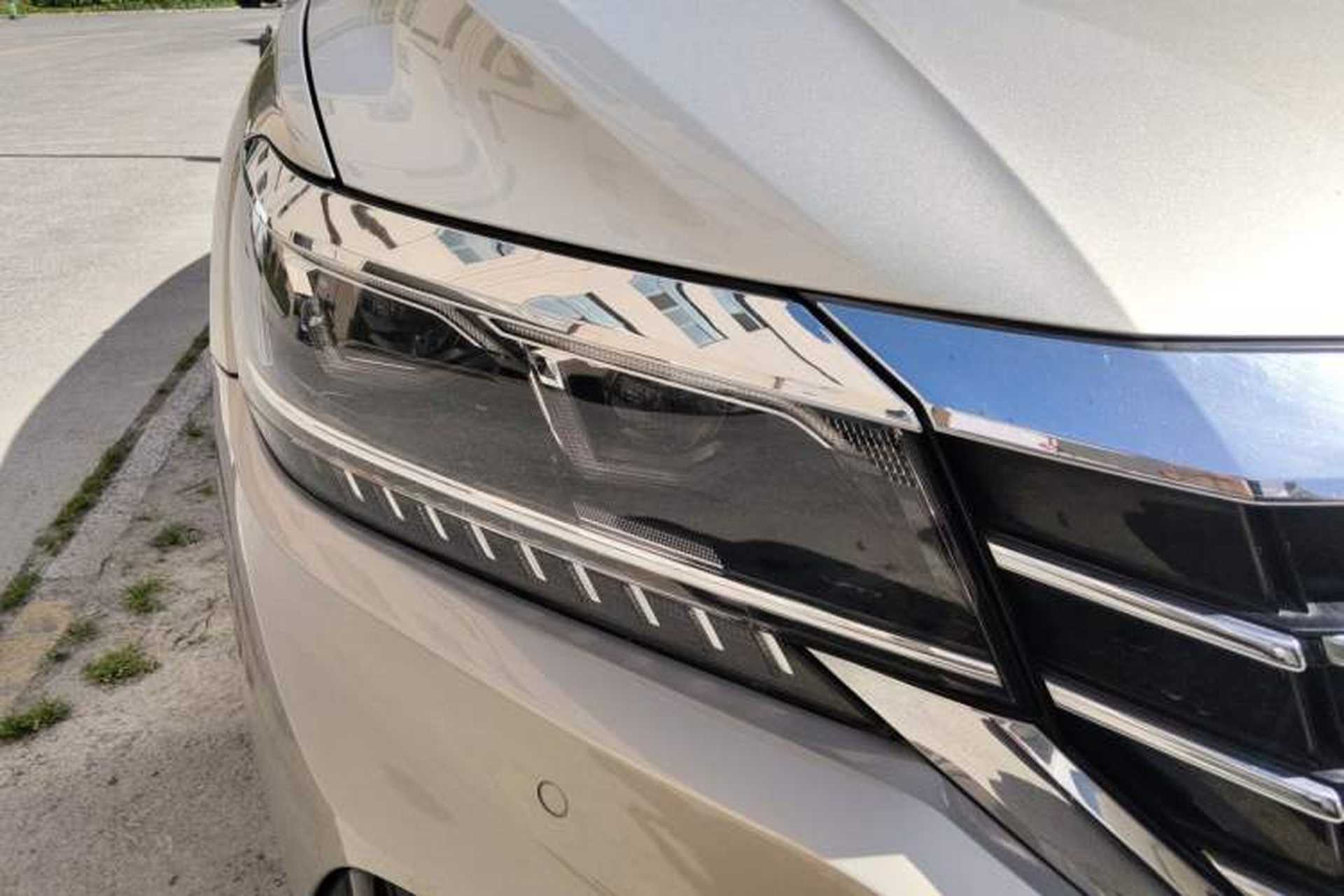 Used Volkswagen Passat 2021 330TSI Luxury Edition Right Front Headlight