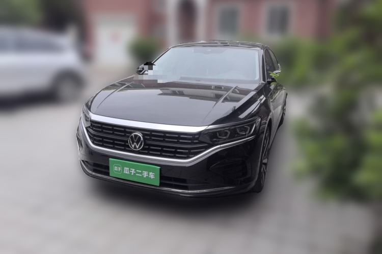 Used Volkswagen Passat 2022 330TSI Luxury Edition Guazi used car, China used car export, Used car for sale, Used  cars, Cheapest cars for sale