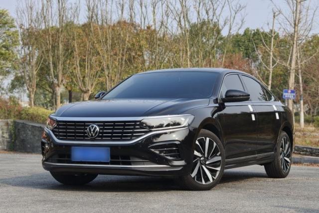 Used Volkswagen Passat 2022 330TSI Elite Edition Custom Version