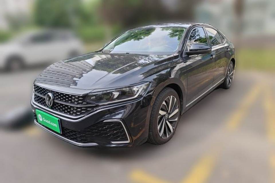 Volkswagen Passat 2022