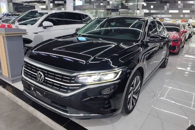 Used Volkswagen Passat 2022 330TSI Luxury Edition Custom Version
