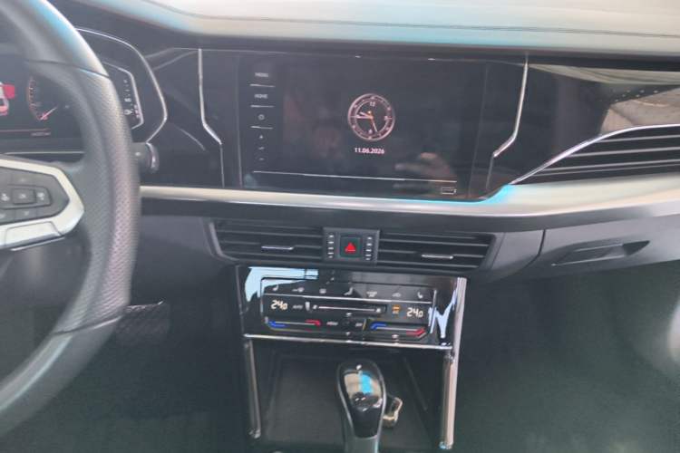 Used Volkswagen Passat 2022 330TSI Elite Edition Custom Version Audio And AC Panel