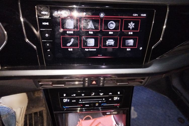 Used Volkswagen Passat 2022 330TSI Luxury Edition Audio And AC Panel
