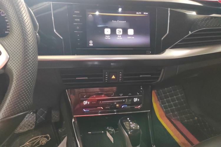 Used Volkswagen Passat 2022 330TSI Elite Edition Audio And AC Panel