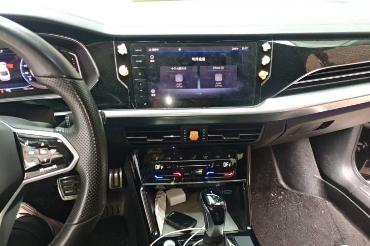 Used Volkswagen Passat 2022 330TSI Starry Luxury Edition Audio And AC Panel