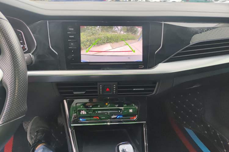 Used Volkswagen Passat 2022 330TSI Starry Elite Edition Audio And AC Panel