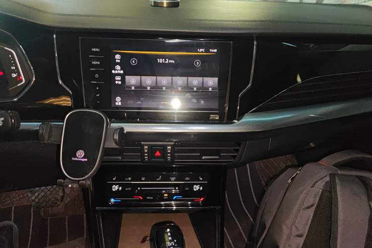 Used Volkswagen Passat 2022 330TSI Elite Edition Custom Version Audio And AC Panel