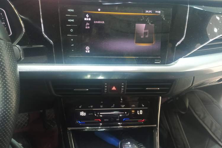 Used Volkswagen Passat 2022 330TSI Starry Elite Edition Custom Version Audio And AC Panel