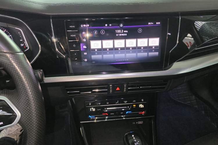 Used Volkswagen Passat 2022 330TSI Starry Luxury Edition Audio And AC Panel