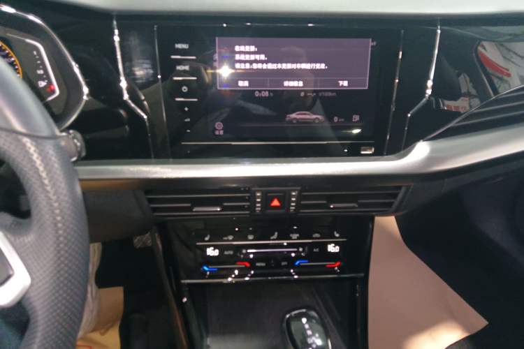 Used Volkswagen Passat 2022 330TSI Starry Elite Edition Audio And AC Panel