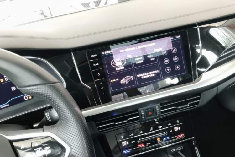 Used Volkswagen Passat 2022 330TSI Starry Luxury Edition – Exclusive Special Edition Audio And AC Panel