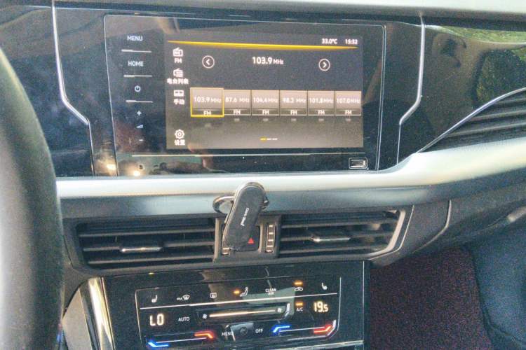 Used Volkswagen Passat 2022 330TSI Elite Edition Audio And AC Panel