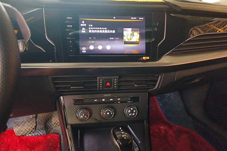 Used Volkswagen Passat 2022 280TSI Business Edition Audio And AC Panel