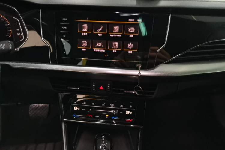 Used Volkswagen Passat 2022 330TSI Elite Edition Custom Version Audio And AC Panel