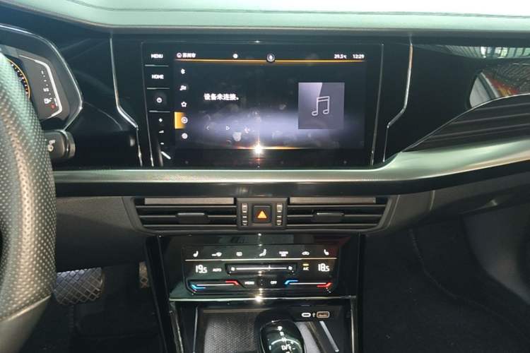 Used Volkswagen Passat 2022 330TSI Elite Edition Audio And AC Panel