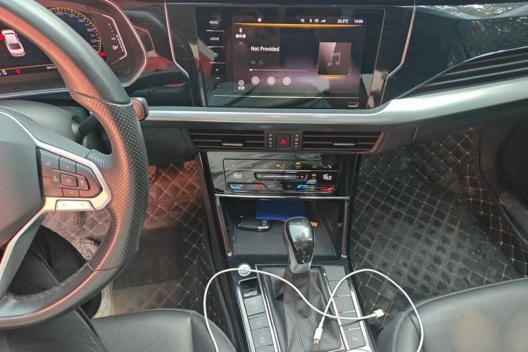 Used Volkswagen Passat 2022 330TSI Starry Elite Edition Audio And AC Panel