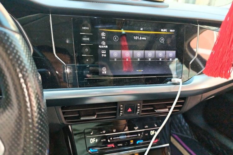 Used Volkswagen Passat 2022 330TSI Starry Elite Edition Audio And AC Panel