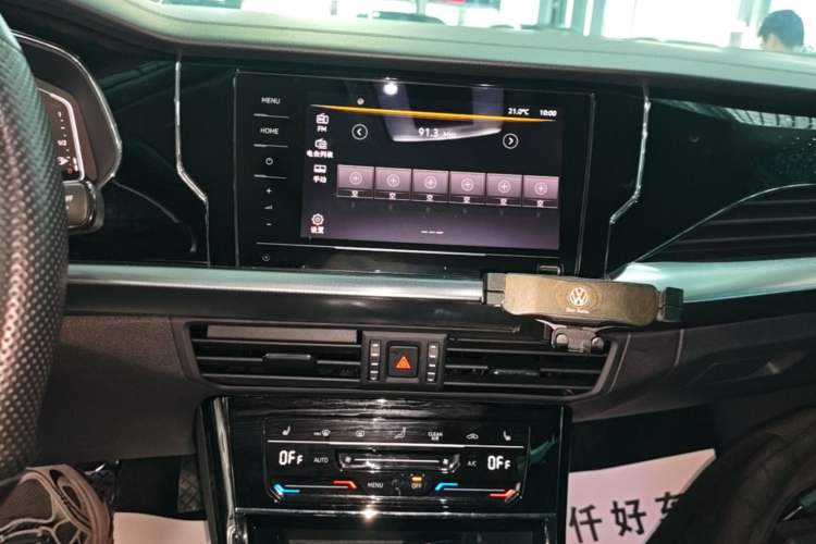 Used Volkswagen Passat 2022 330TSI Starry Elite Edition Audio And AC Panel