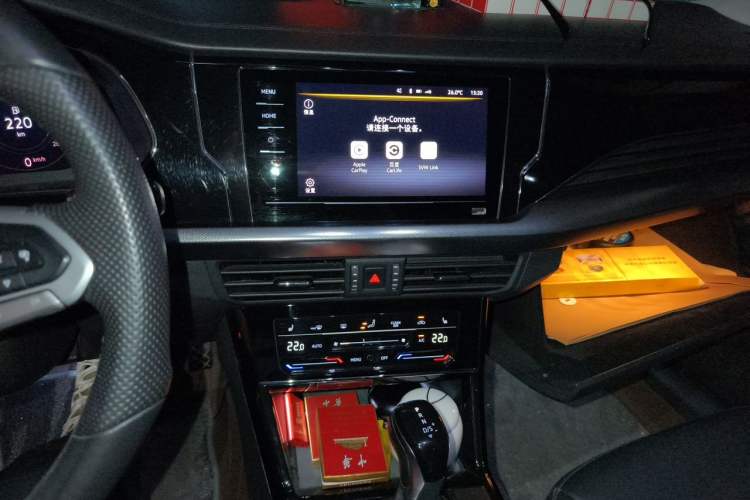 Used Volkswagen Passat 2022 330TSI Elite Edition Audio And AC Panel