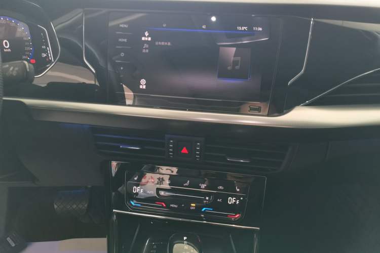 Used Volkswagen Passat 2022 330TSI Elite Edition Audio And AC Panel