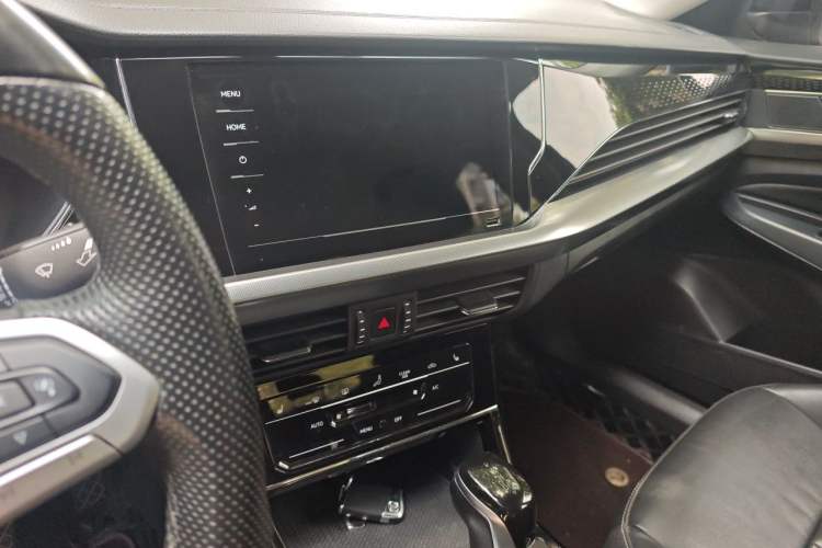 Used Volkswagen Passat 2022 280TSI Elite Edition Audio And AC Panel