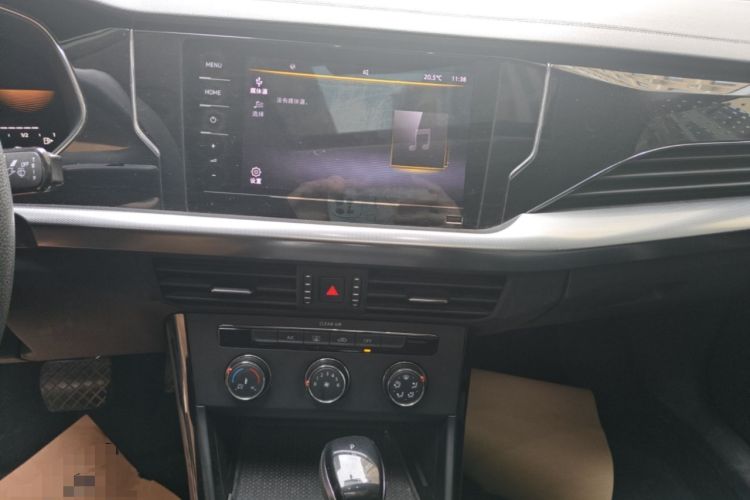 Used Volkswagen Passat 2022 280TSI Business Edition Audio And AC Panel