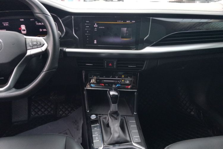 Used Volkswagen Passat 2022 330TSI Elite Edition Audio And AC Panel